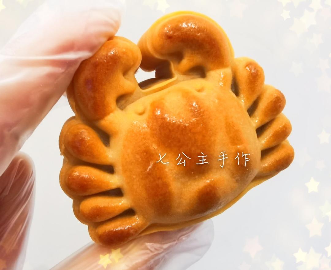 螃蟹月饼，广式蛋黄莲蓉螃蟹月饼，中秋月饼