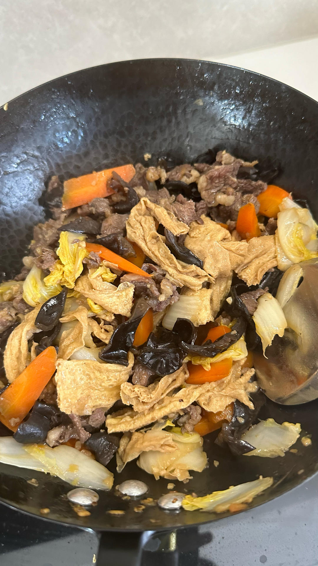 腐竹 红罗卜 木耳 白菜 牛肉（孕中期）
