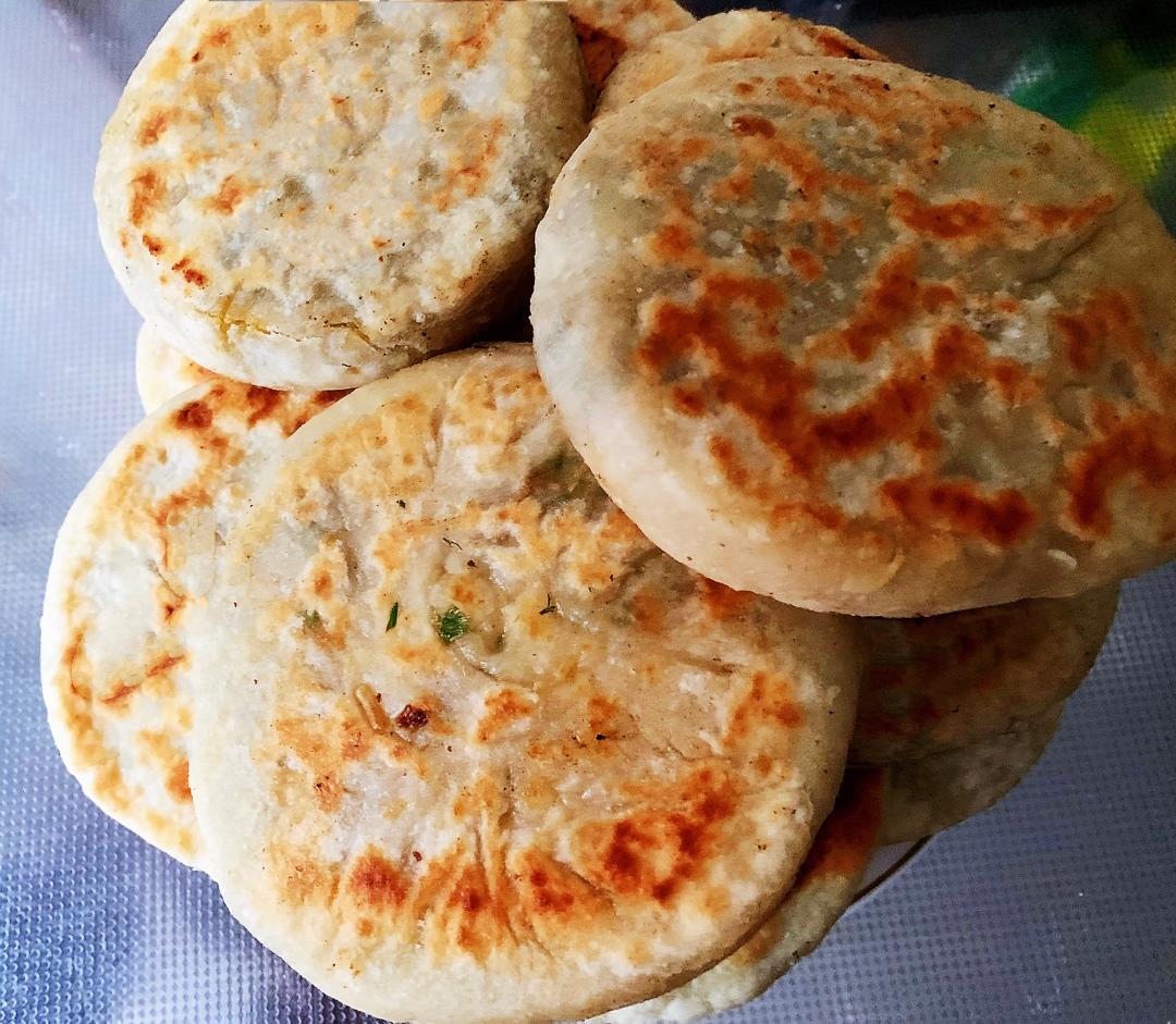 茴香鸡蛋馅饼