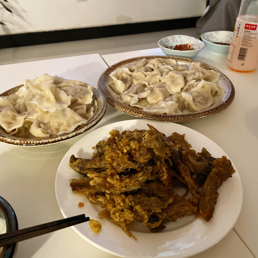 「菌菇素馅水饺」平菇饺子