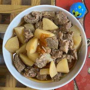 高压锅炖牛肉土豆的做法 步骤1
