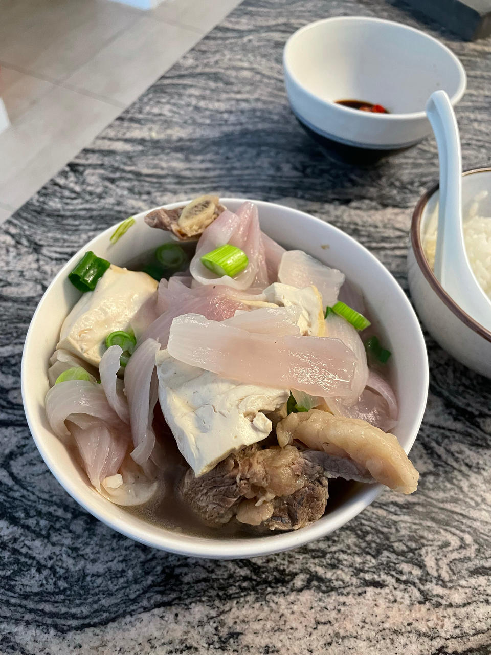 韩式牛骨汤，简单粗暴的滋补靓汤