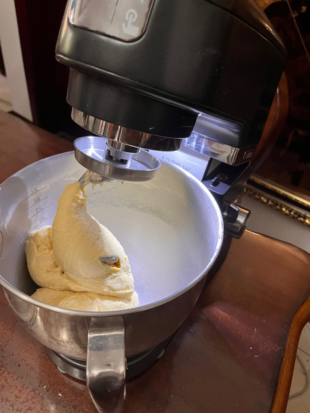 椰浆芋泥猫咪吐司的做法 步骤3