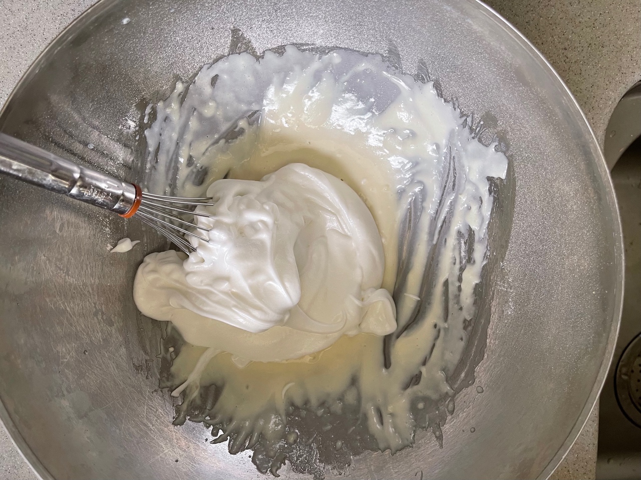 柠檬冰淇淋夹心天使蛋糕卷❗️清新柔滑❗️超好吃的做法 步骤12