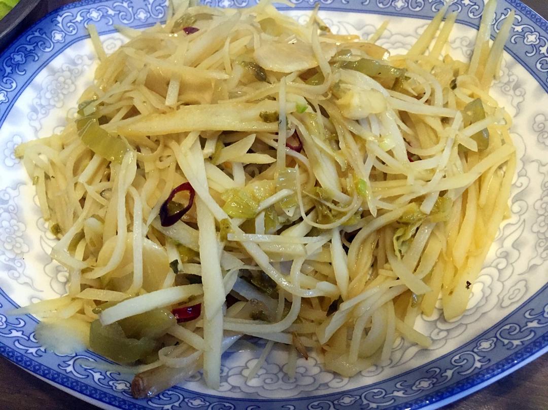 酸菜炒土豆丝
