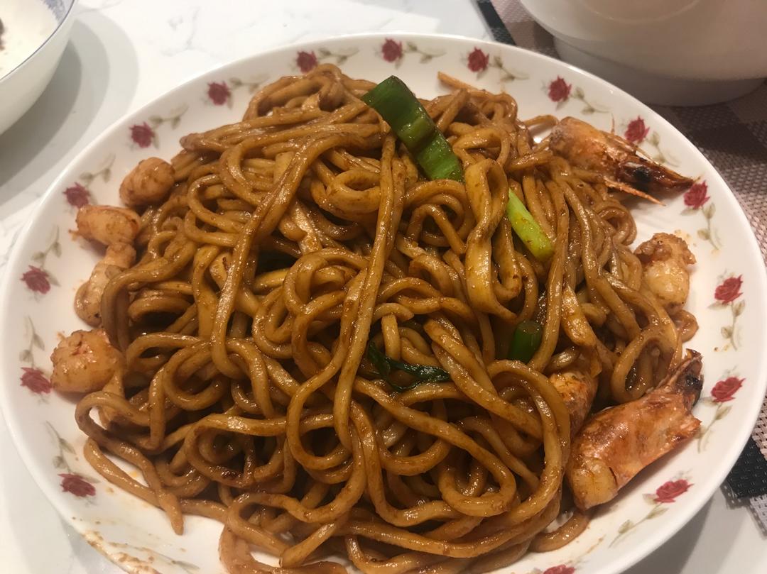 虾仁炒面