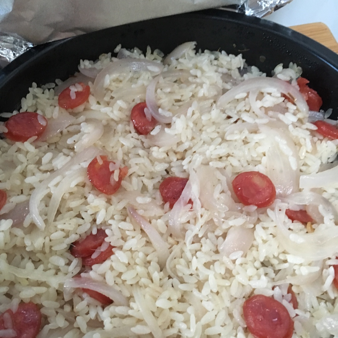 洋葱香肠烤饭