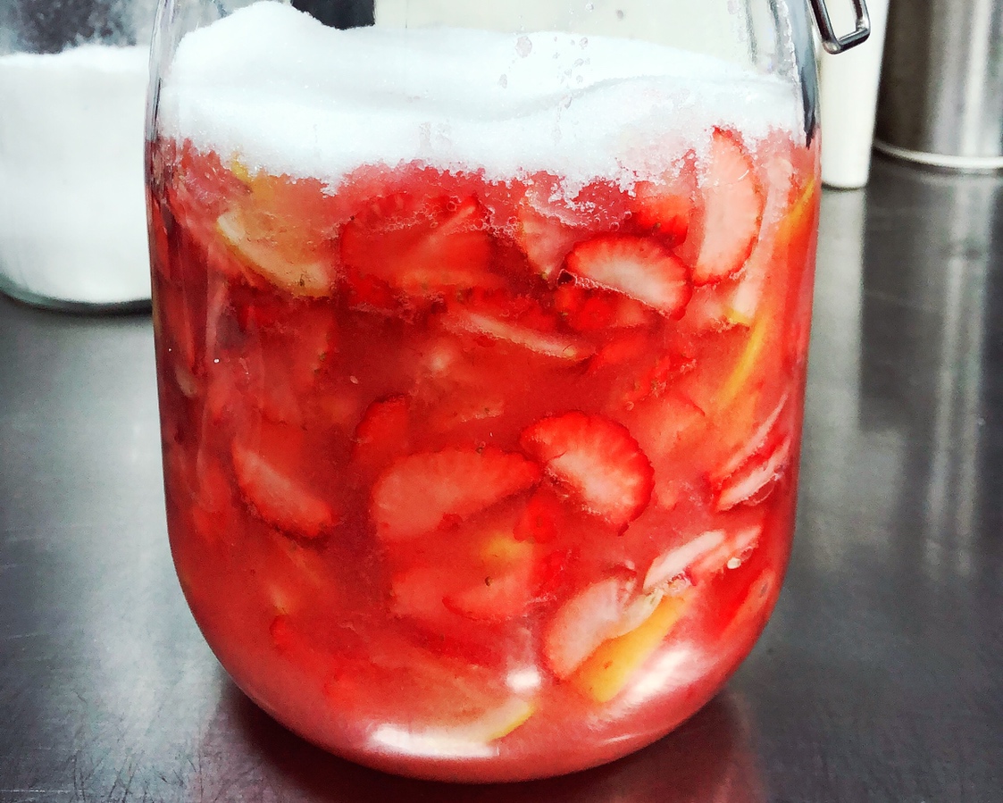 自制草莓糖浆的做法