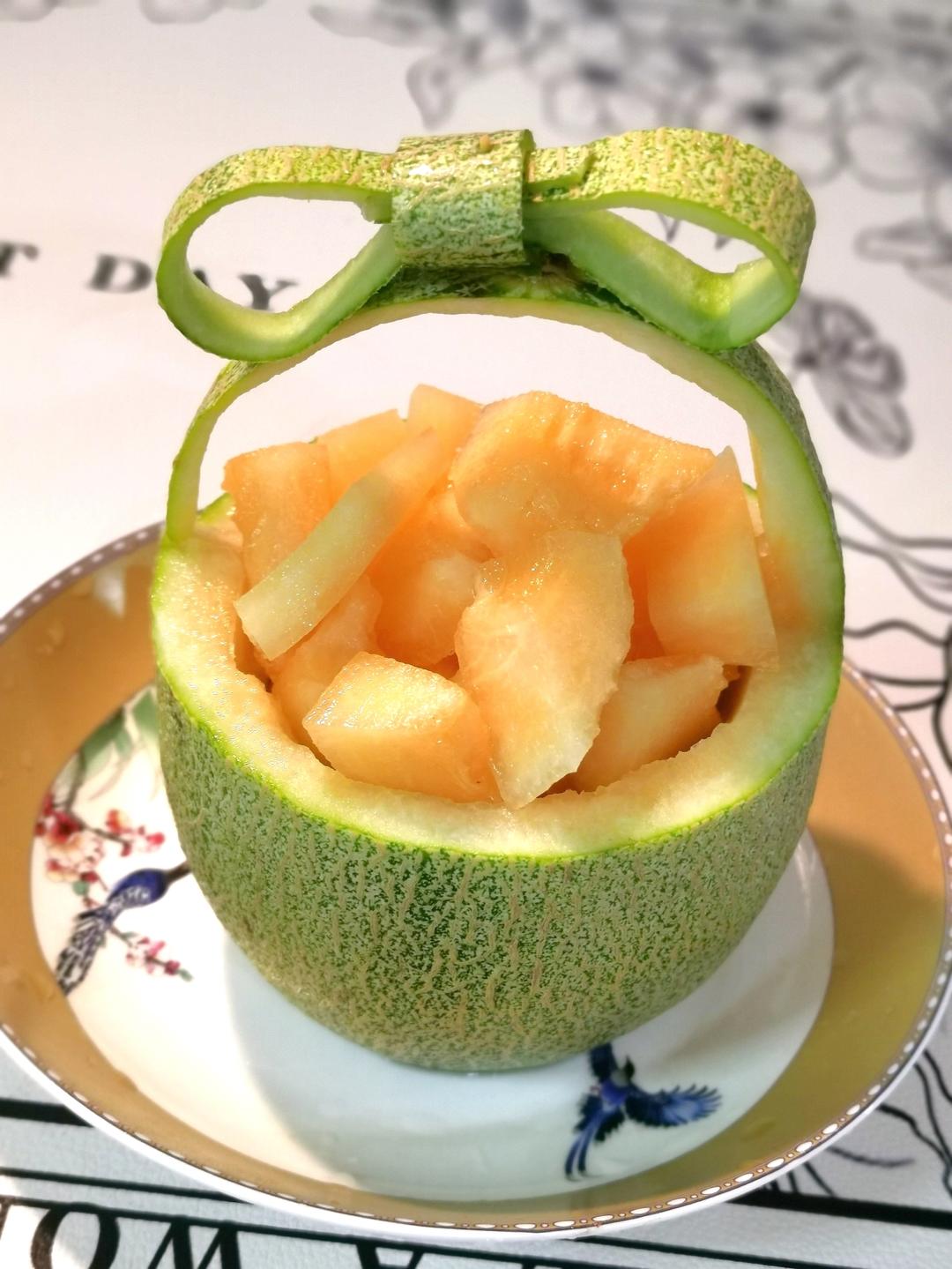 少女心爆棚的哈密瓜水果篮