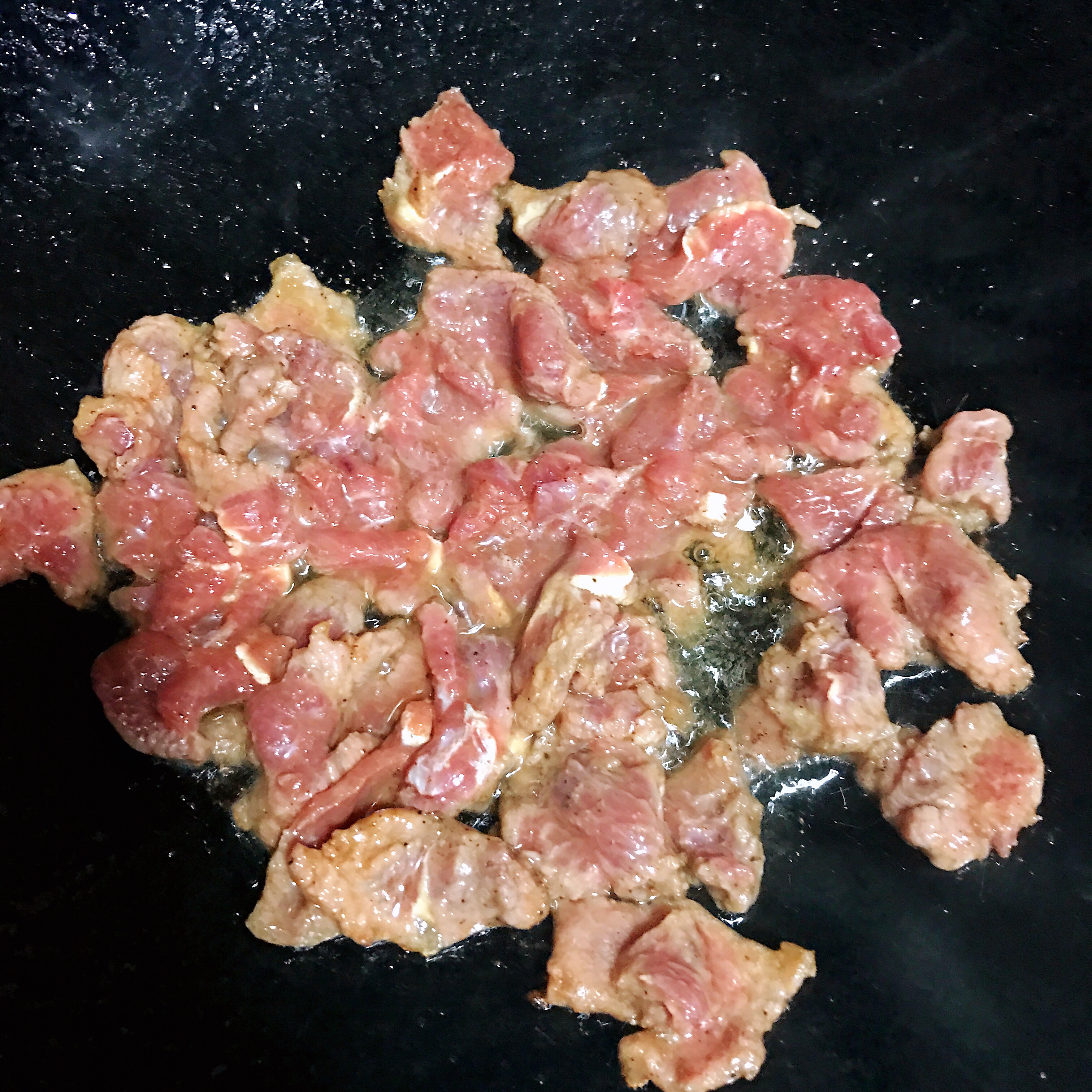 黑椒牛肉炒芦笋的做法 步骤6