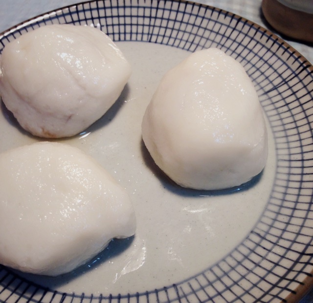 自制汤圆（红豆/芝麻椰蓉馅）