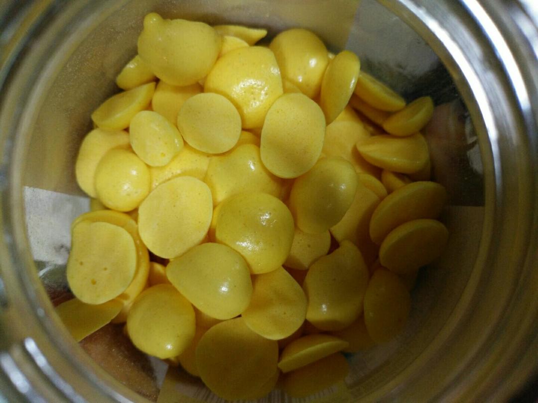 入口即化的无添加蛋黄溶豆