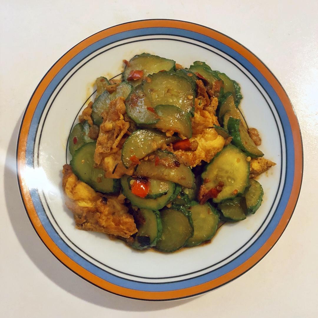 黄瓜鸡蛋炒虾仁