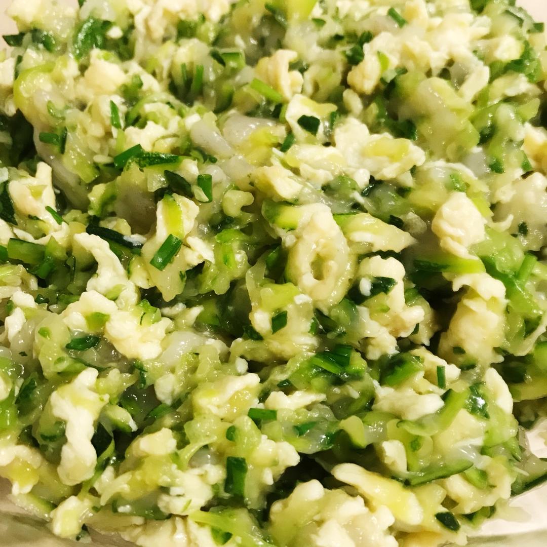 西葫芦鸡蛋虾仁三鲜饺子