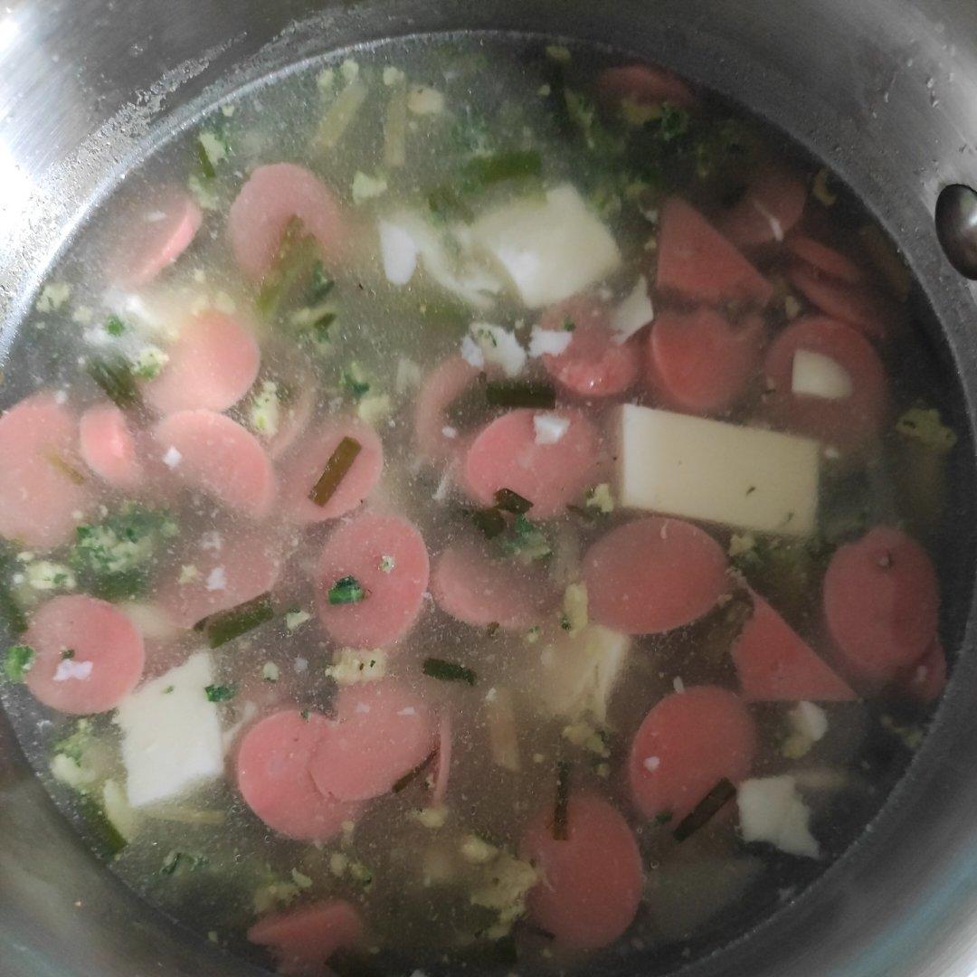 大自然的美味——荠菜豆腐羹