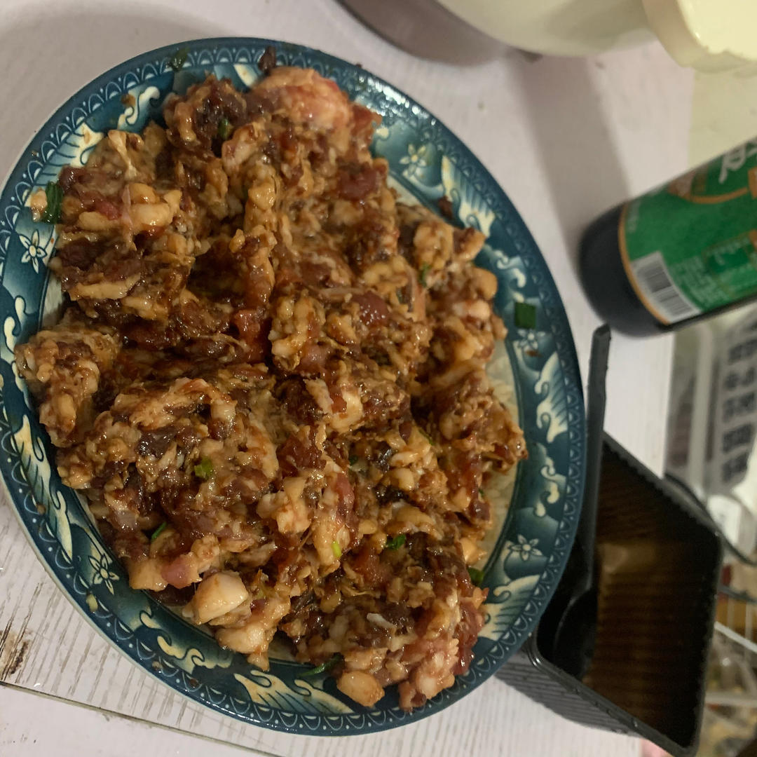 神仙配方肉包子     6个左右