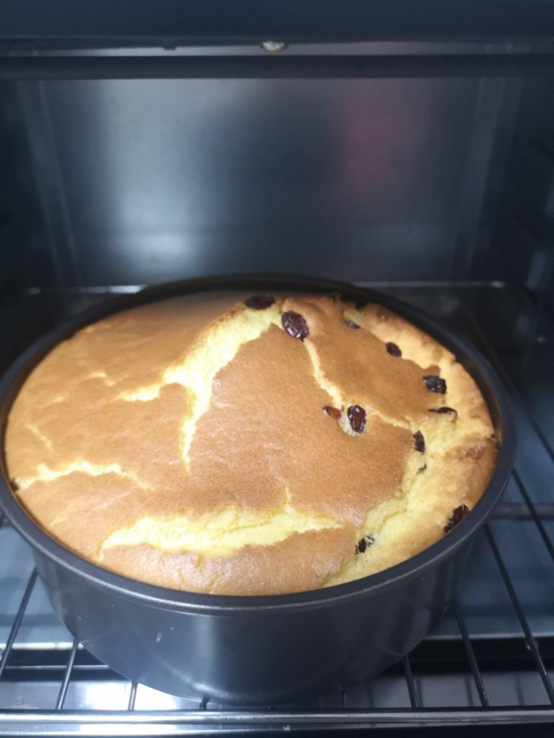 烤箱做蛋糕（戚风蛋糕的做法）