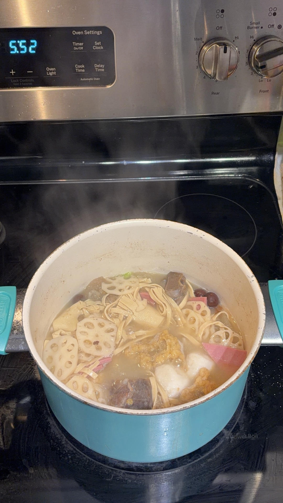 超鲜美的千张筒骨汤