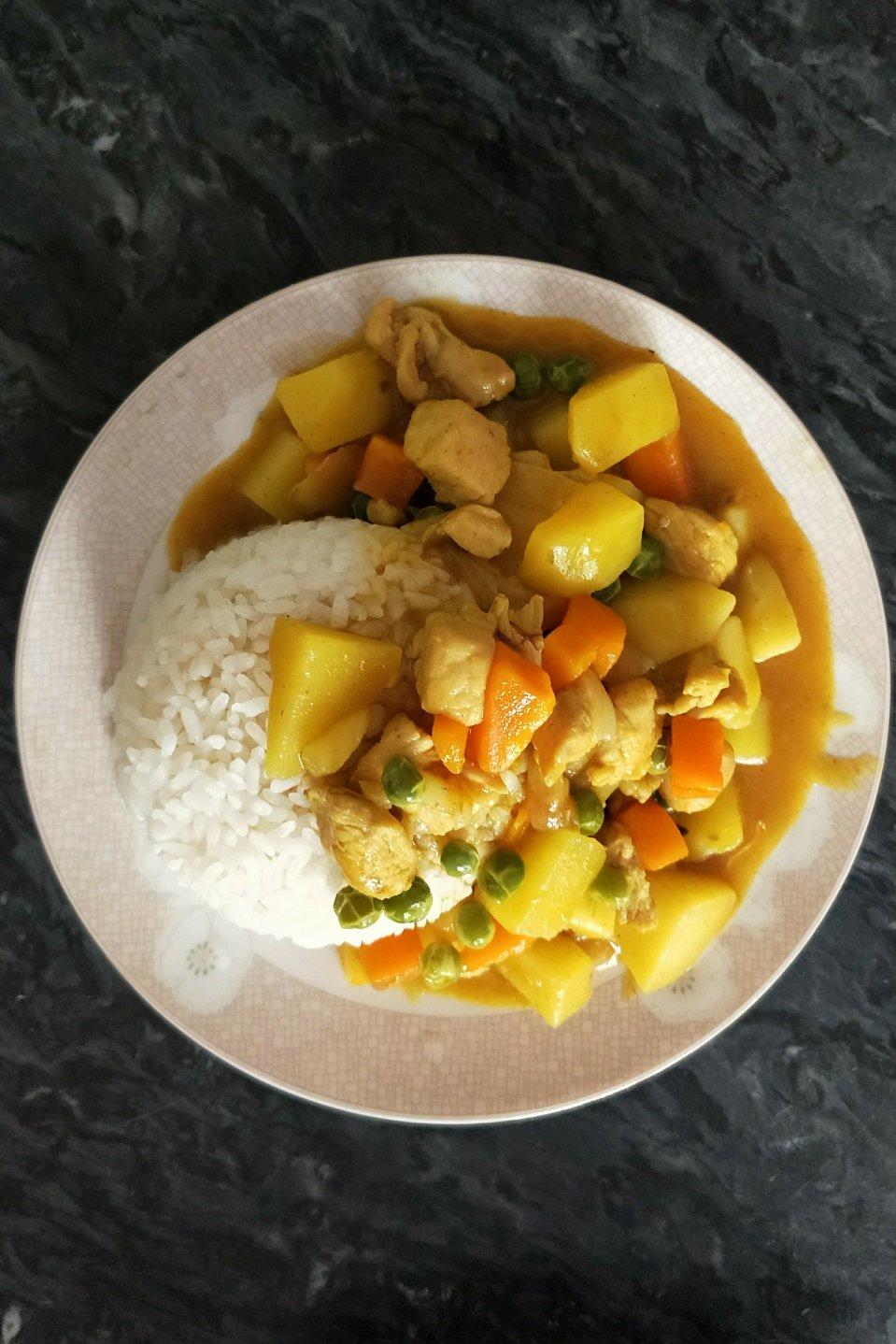 咖喱鸡肉饭