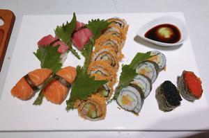 握寿司，寿司卷，寿司船（寿司拼盘）的做法 步骤15