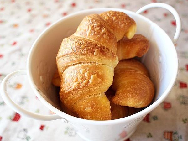 Croissants （原味可颂）的做法