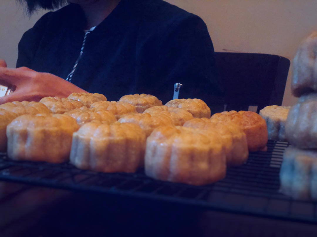 广式月饼——蛋黄莲蓉月饼