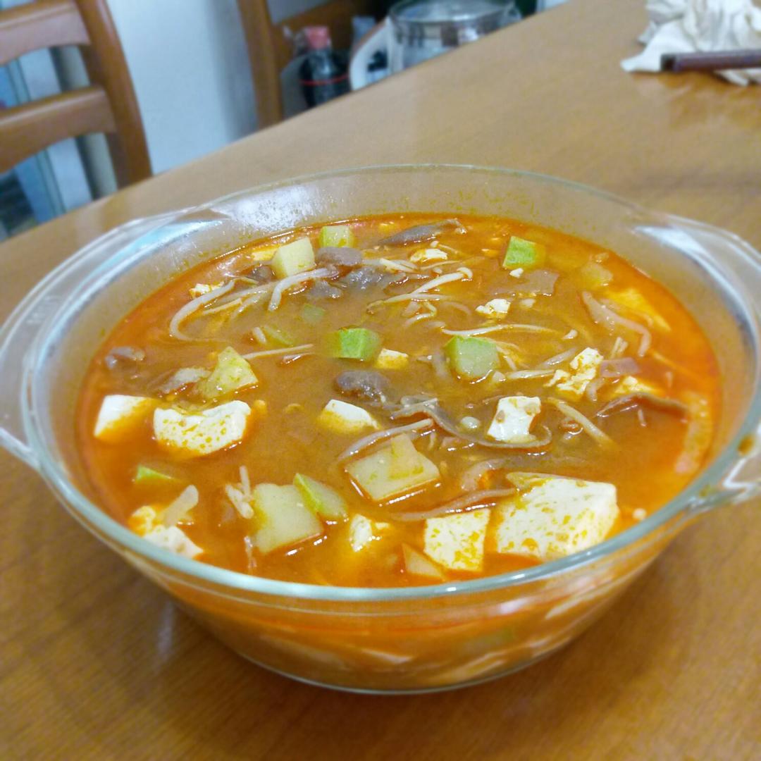 河马韩韩做的大酱汤