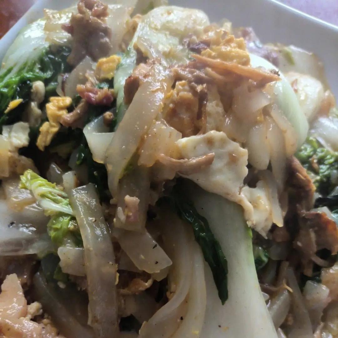 路边摊的炒河粉