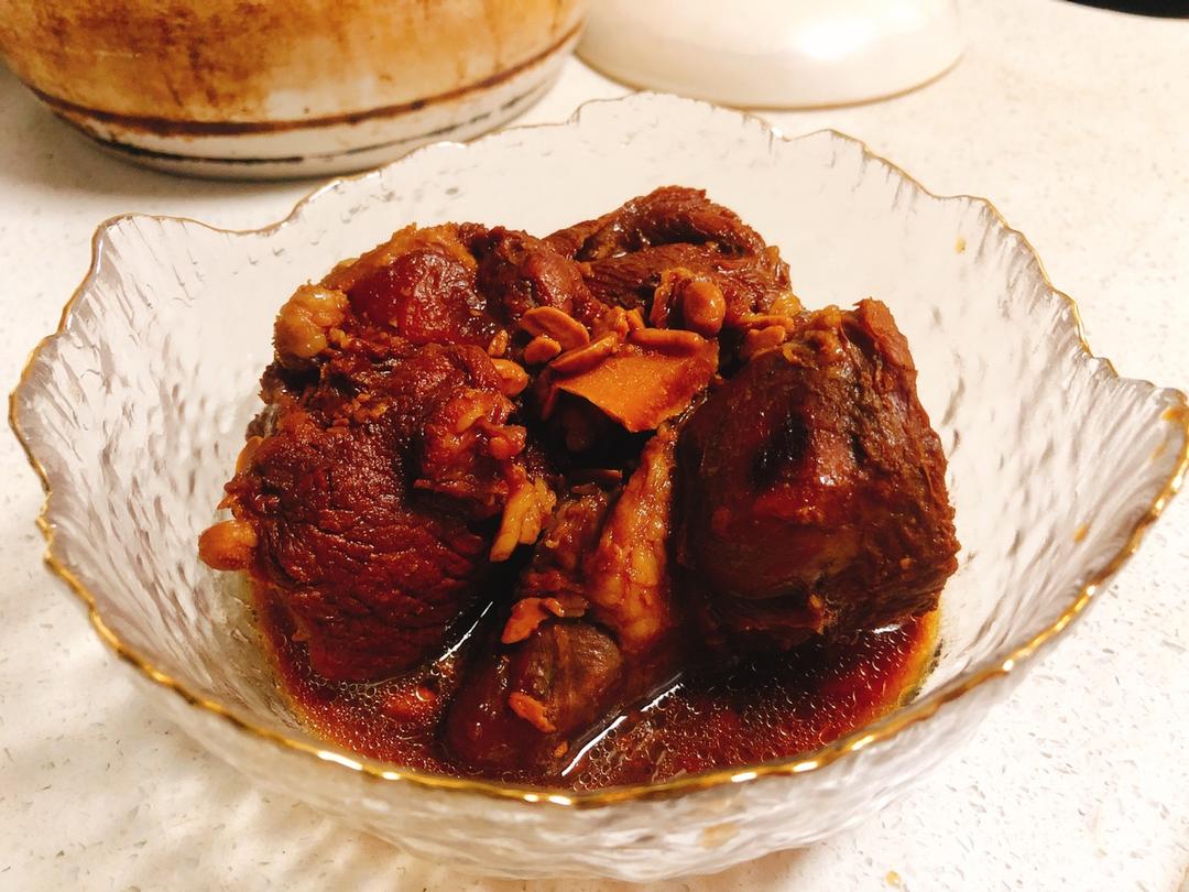 酱牛腱子肉~~（附酱猪腱子肉和卤鸡蛋做法）