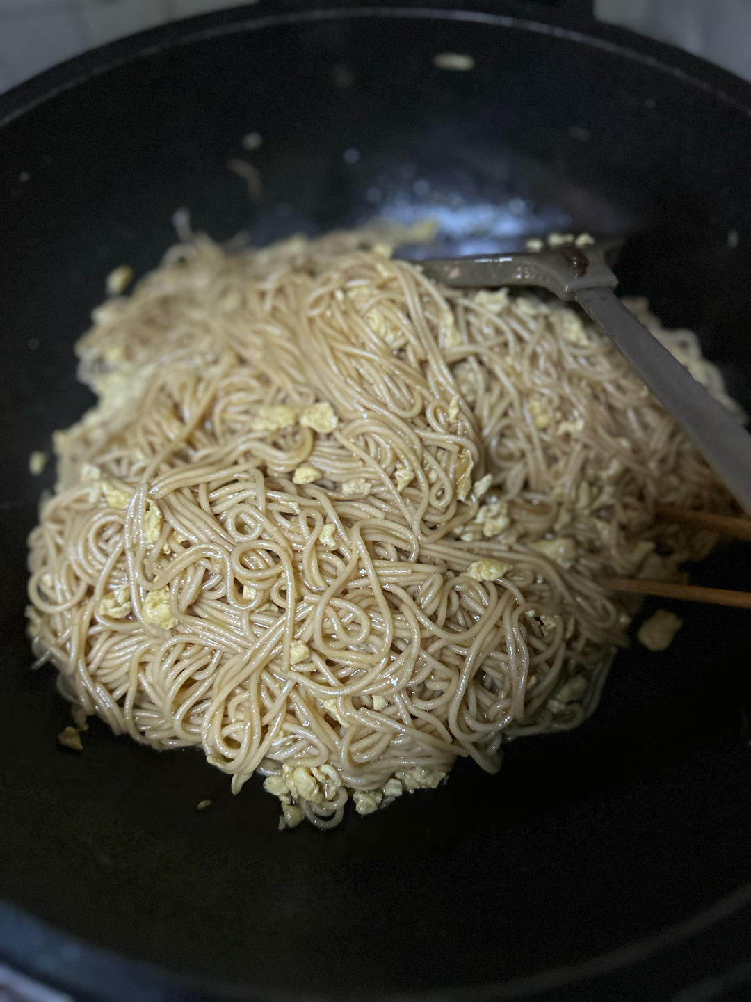 好吃到飞起青椒鸡蛋炒面！零失败
