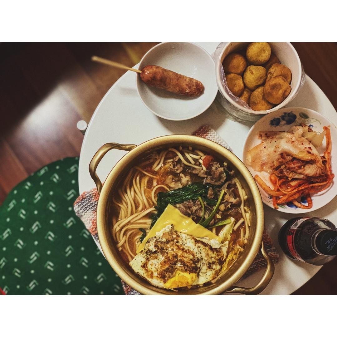 忙里偷闲吃饭饭