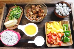 火龙果黑椒牛肉粒💕五分钟快手菜&家宴C位颜值担当的做法 步骤1
