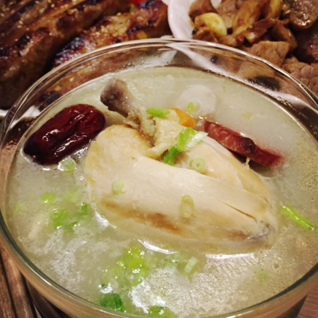 火腿炖鸡汤