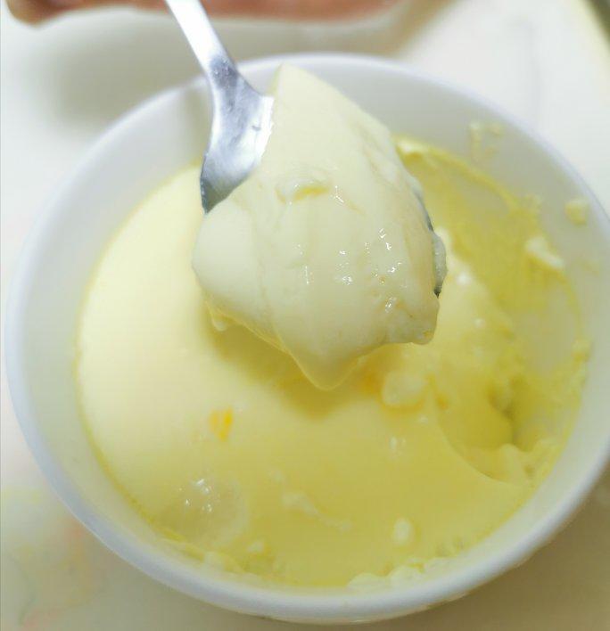 15分钟牛奶炖蛋（蒸五焖五）