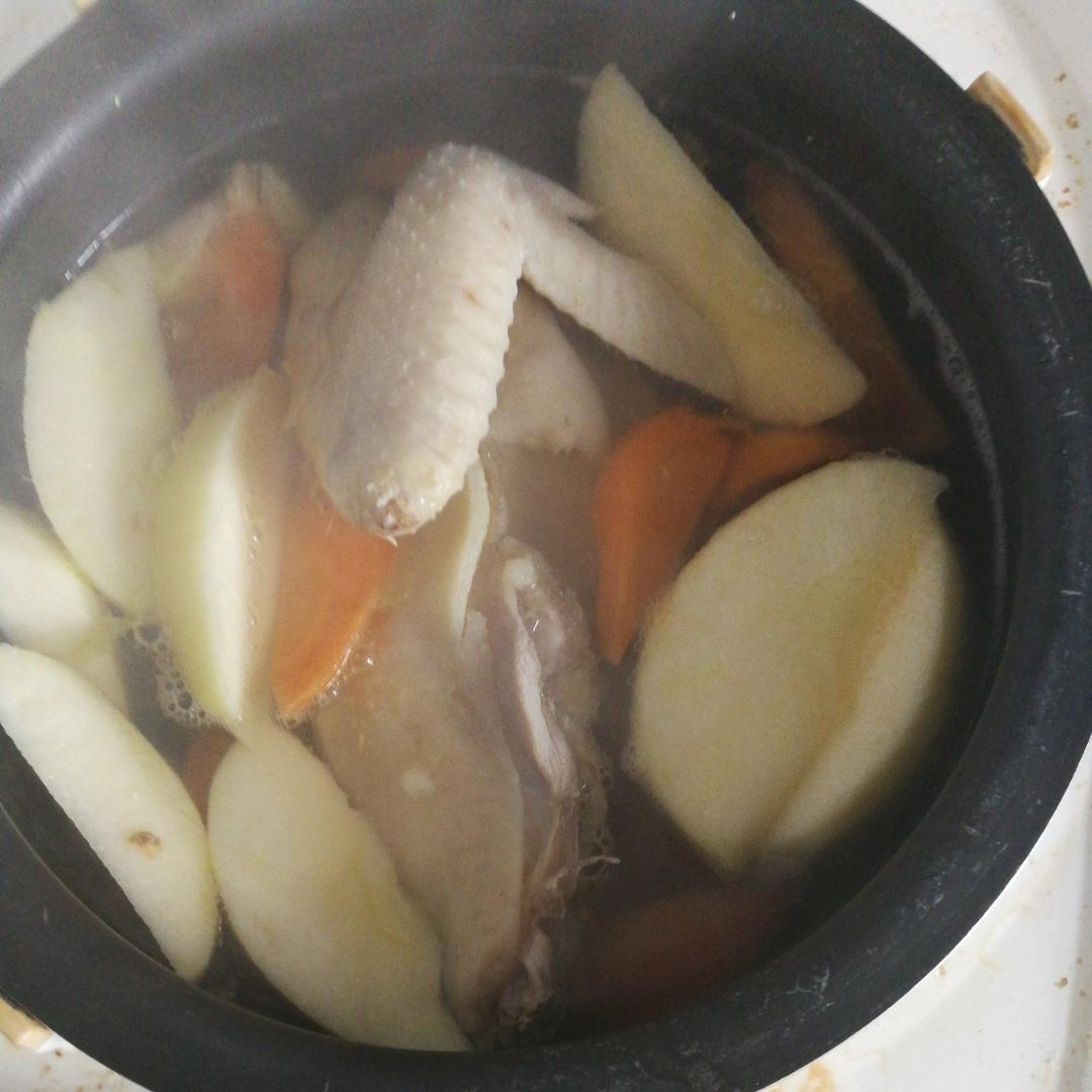 驱走感冒的维c鸡汤