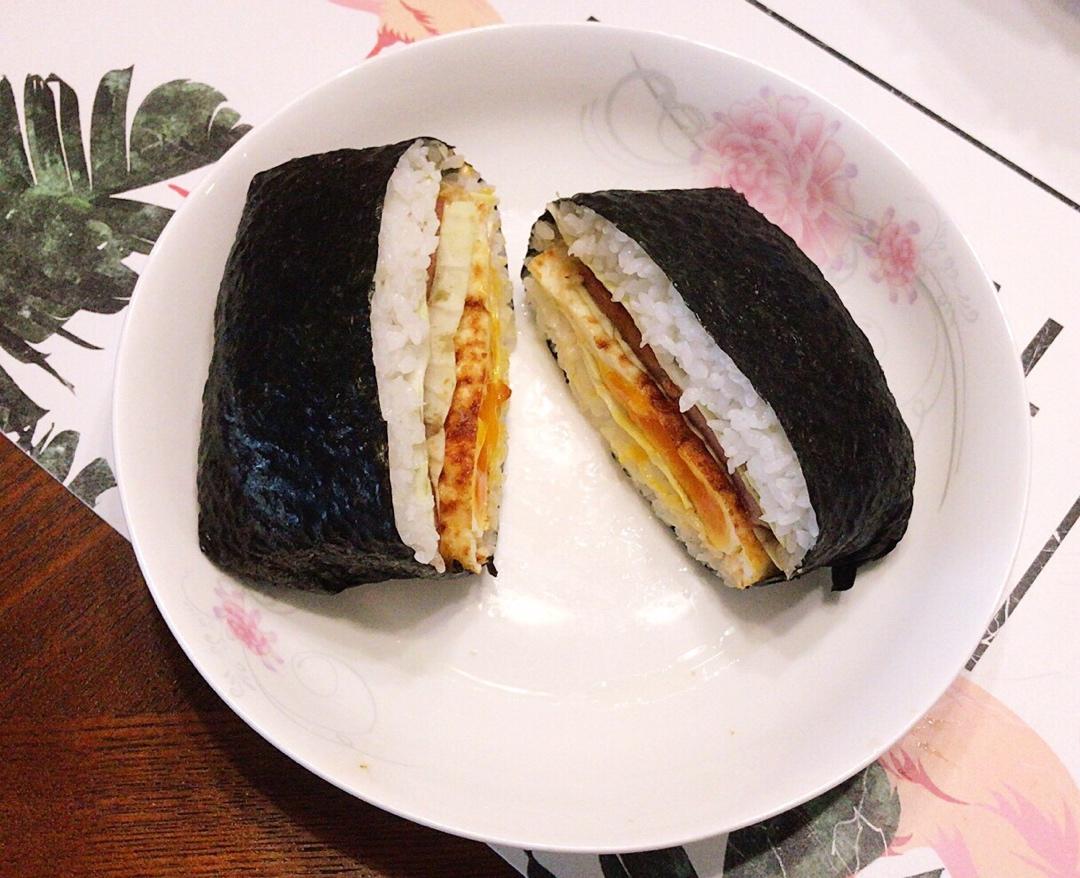 高颜值海苔饭团