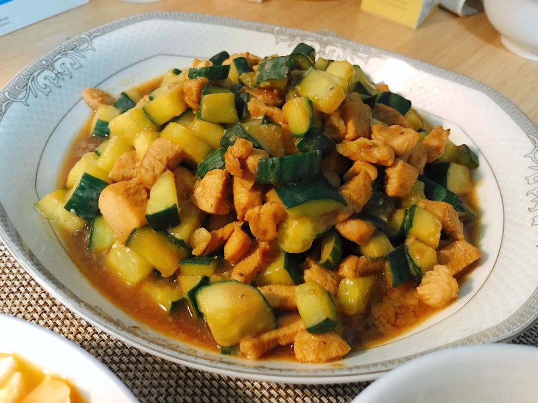 酱爆鸡丁