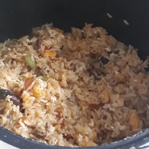 电饭锅版腊肠煲仔饭