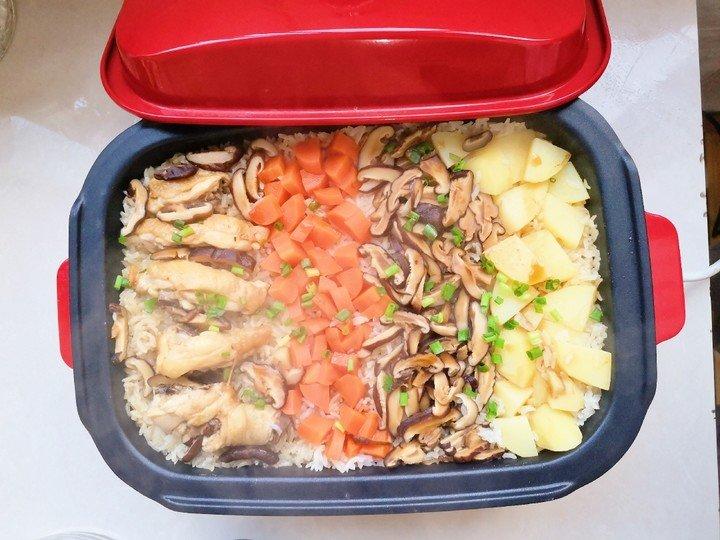 土豆五花肉焖饭