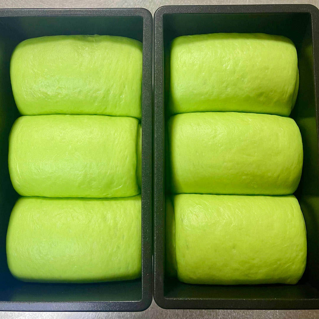 椰奶冻斑斓吐司！