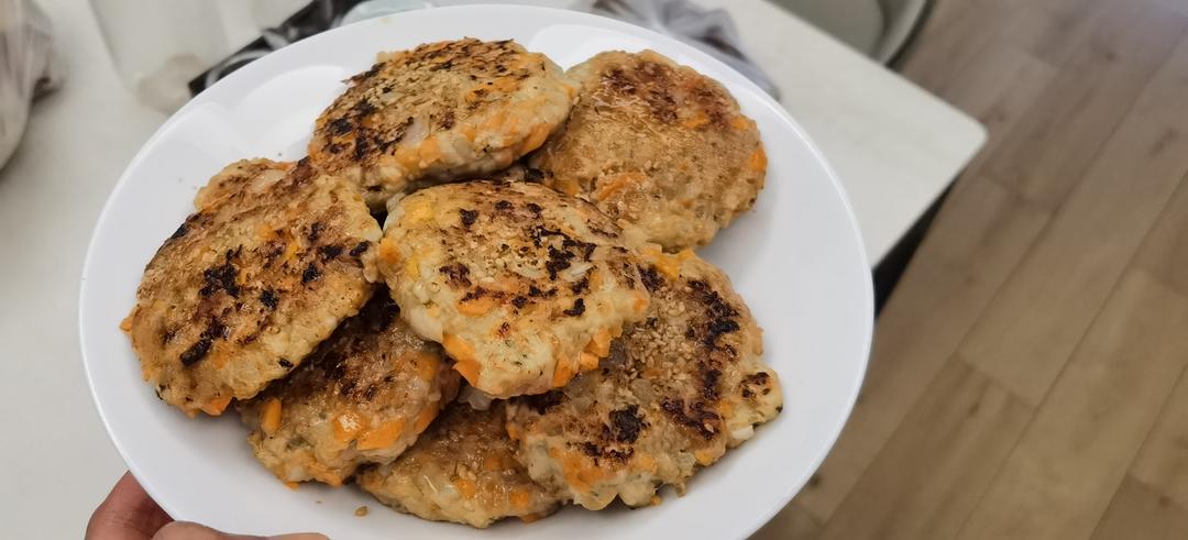 好吃不胖鸡胸肉饼的做法 步骤23