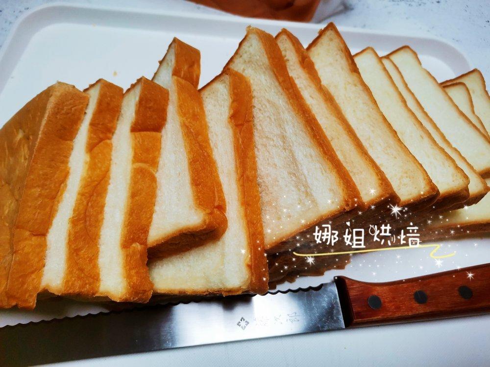 超柔牛奶棉花吐司（最详细的吐司食谱）