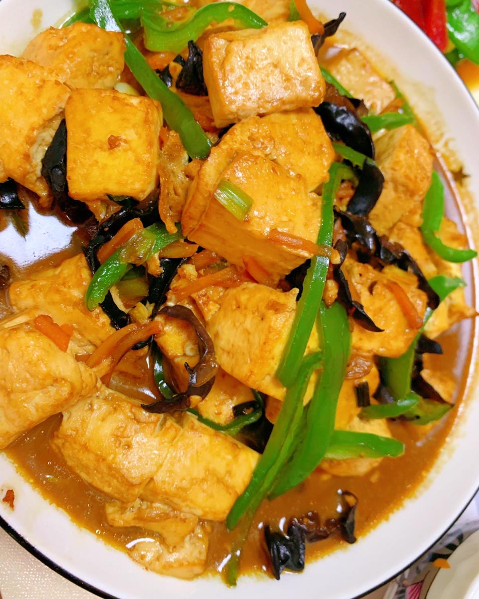 健康低脂家常菜—西兰花炒口蘑