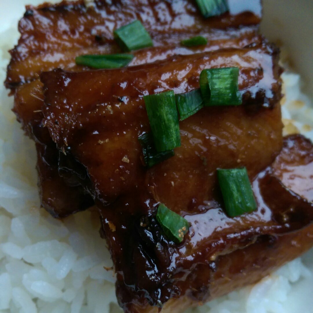 蒲烧鳗鱼饭