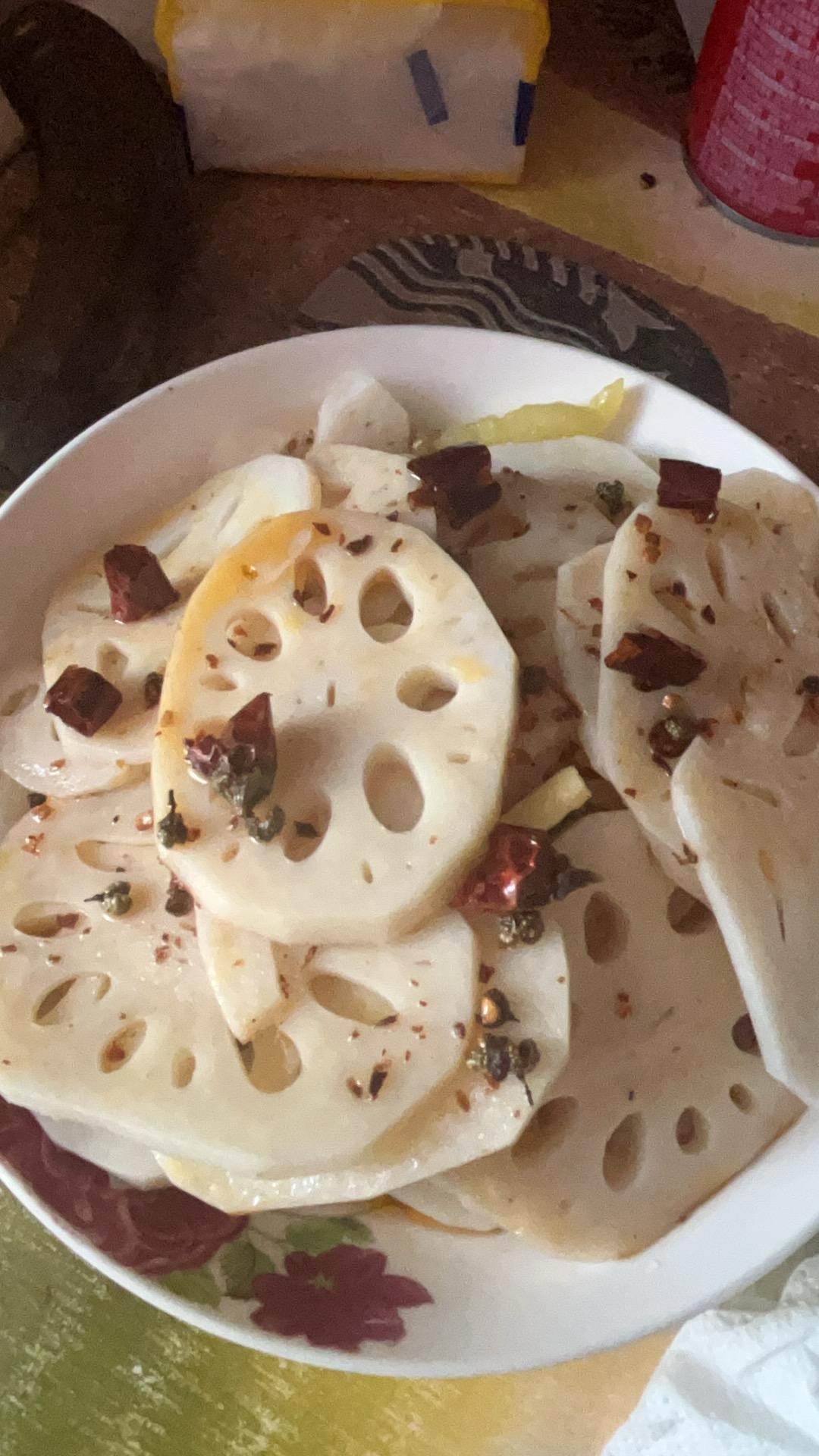 又白又脆的凉拌莲菜