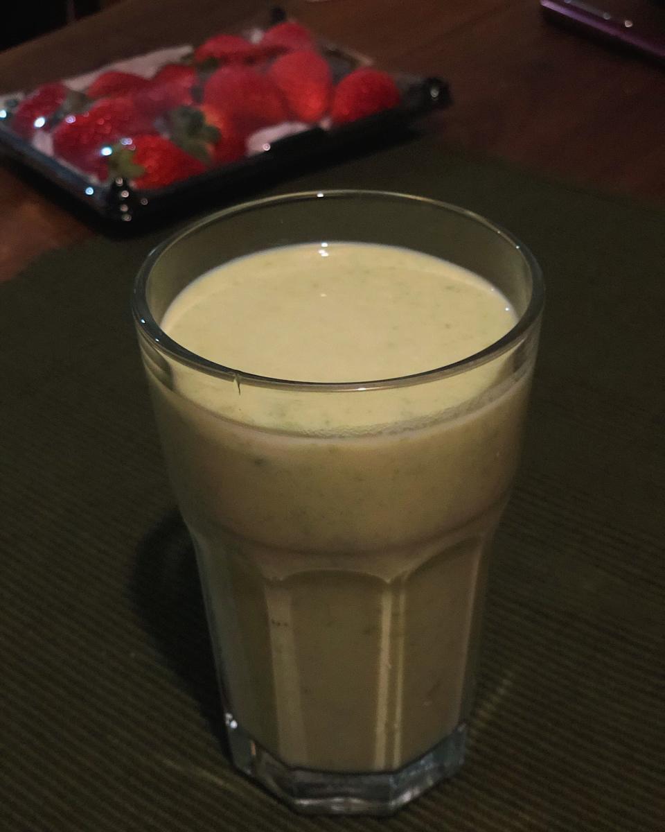 牛油果香蕉奶昔