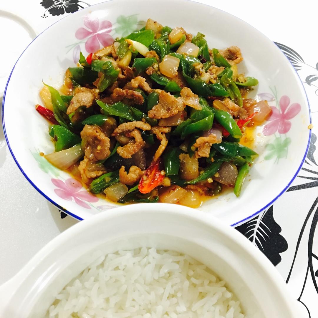 酱爆肉片