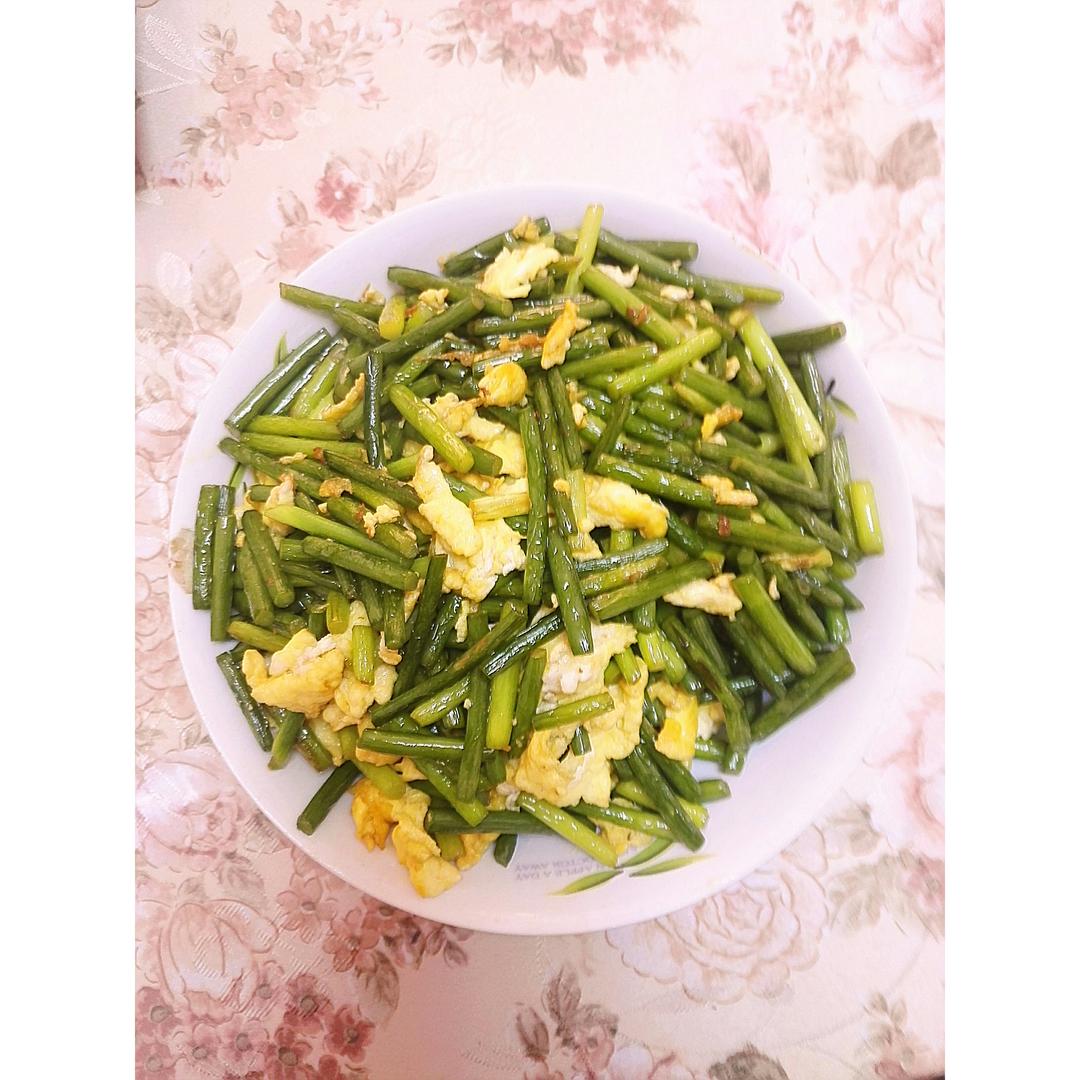 蒜薹炒鸡蛋