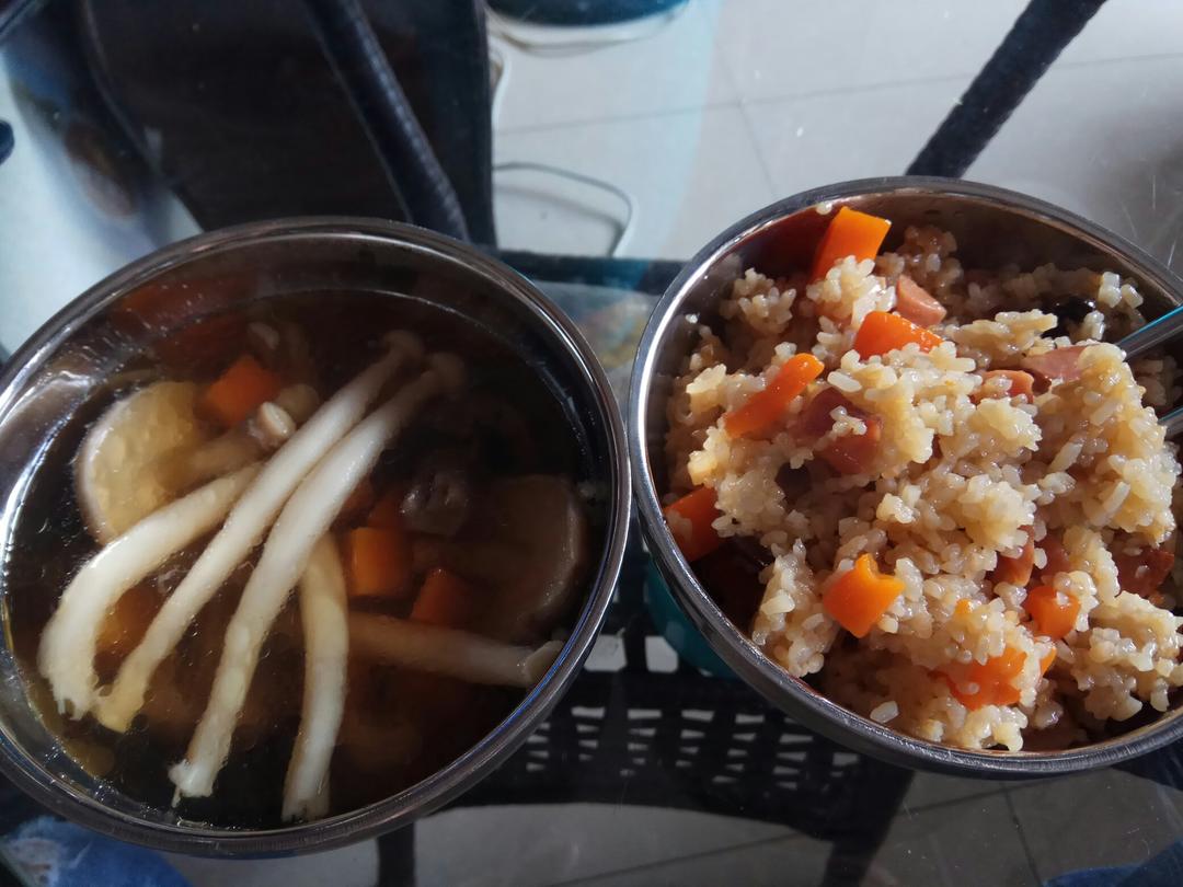 香香的排骨焖饭