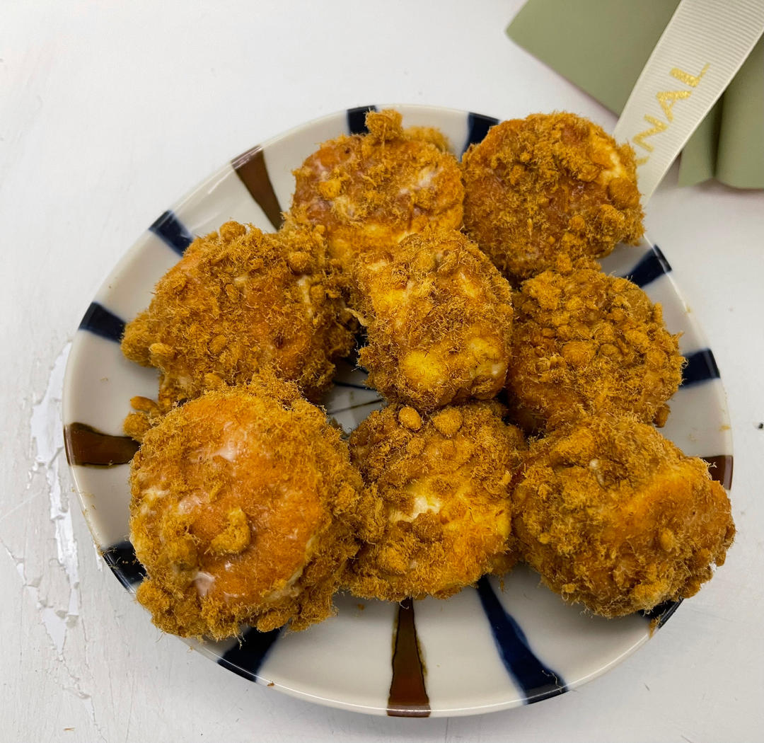 朋友都说比鲍师傅好吃的海苔肉松小贝